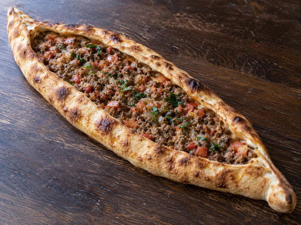 Kıymalı Pide — yeni fotoğraf