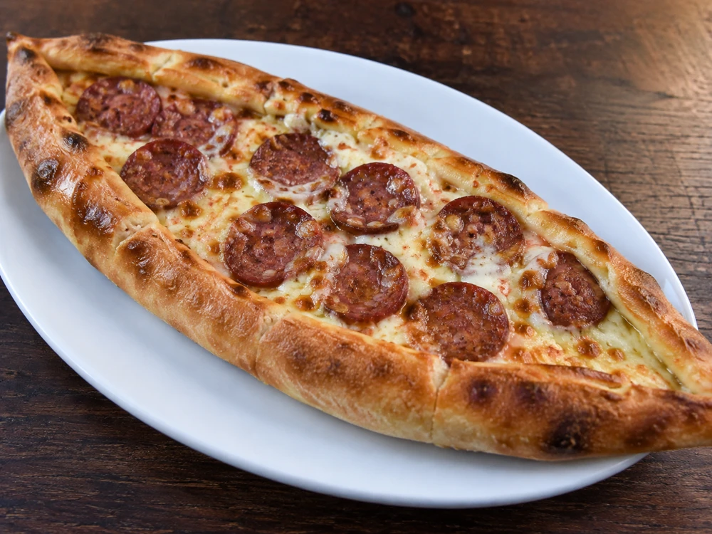 Sucuklu Pide — yeni fotoğraf